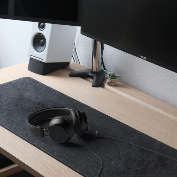 Comfortabel luisteren en bellen met de Ryght NIMA bedrade headset in zwart