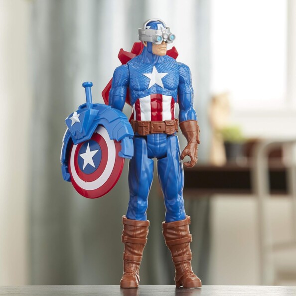 Hasbro Titan Hero Captain America actiefiguur 30 cm