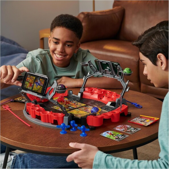 Bakugan Battle Arena met Special Attack Dragonoid