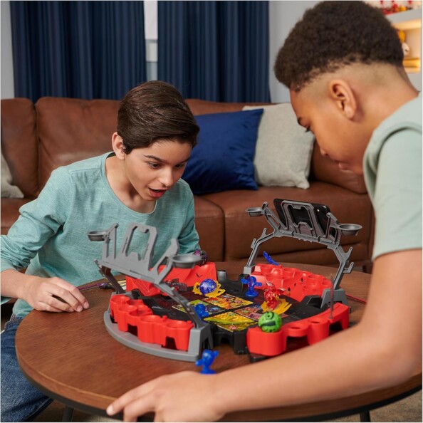 Bakugan Battle Arena met Special Attack Dragonoid