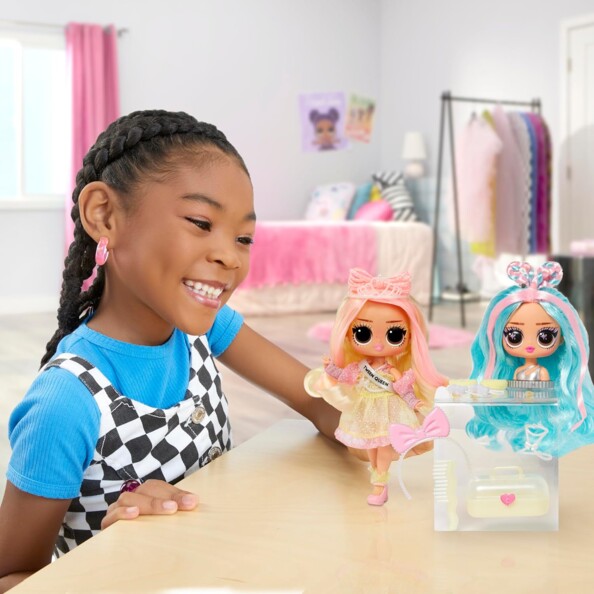 L.O.L. Surprise! Tweens Surprise Swap Series Winnie Braids-2-Waves set