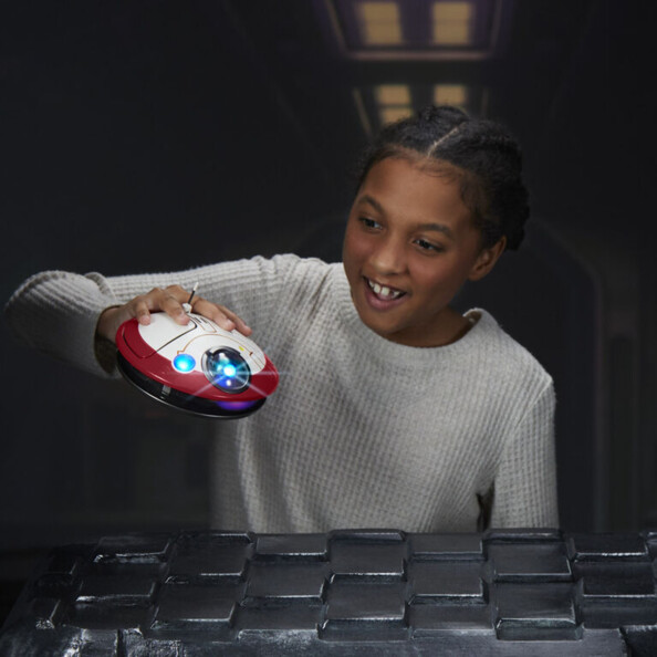 Hasbro Star Wars - animatronische Lola figuur