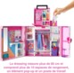 Barbie Deluxe dress-up koffer met pop en 30 kledingstukken